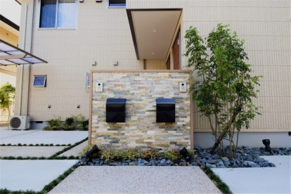 二世帯住宅の家 尾張旭で人気の外構 エクステリア専門店 Icm Garden S